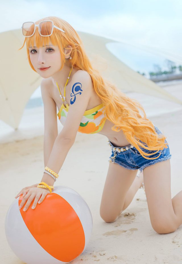 穿越《航海王》海洋世界:紫氯氯的“小贼猫”娜美COS 穿越《航海王》海洋世界:紫氯氯的“小贼猫”娜美COS