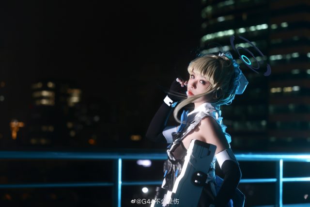 [蔚蓝档案]G44不会受伤cos飞鸟马时，性感与可爱的魅力共舞