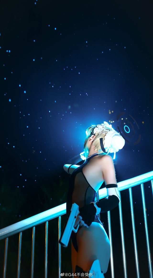 [蔚蓝档案]G44不会受伤cos飞鸟马时，性感与可爱的魅力共舞
