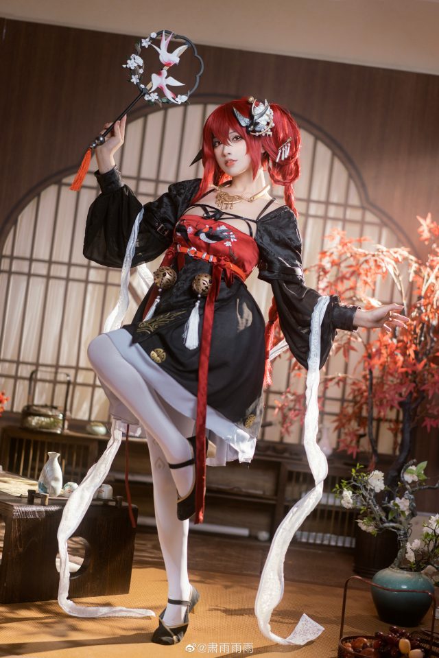 [无期迷途]肃雨雨雨cos伊格尼，点燃可爱火焰使者的魅力