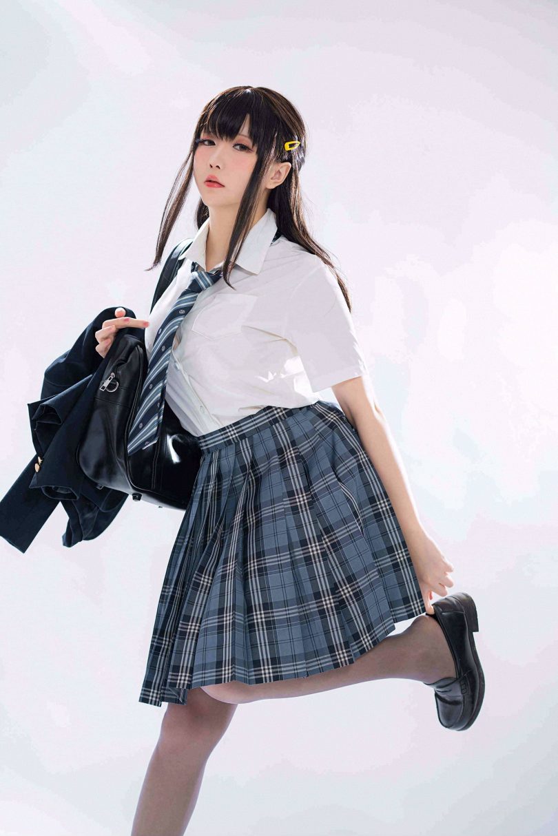 星之迟迟cos图包 | 星之迟迟_Hoshilily·滴水JK cos作品[100P-259MB]