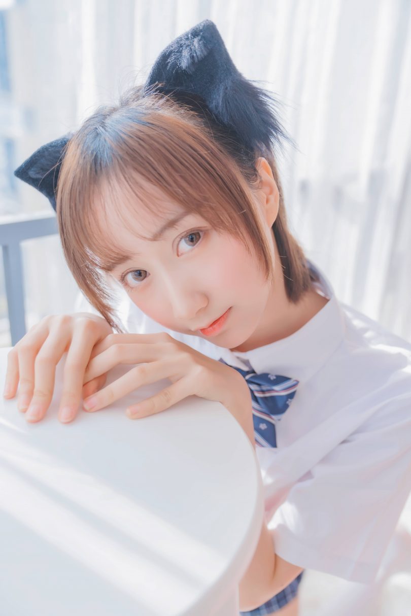 木棉棉OwO cos作品 | 木棉棉OwO_怀中猫cosplay [68P-1.05GB]