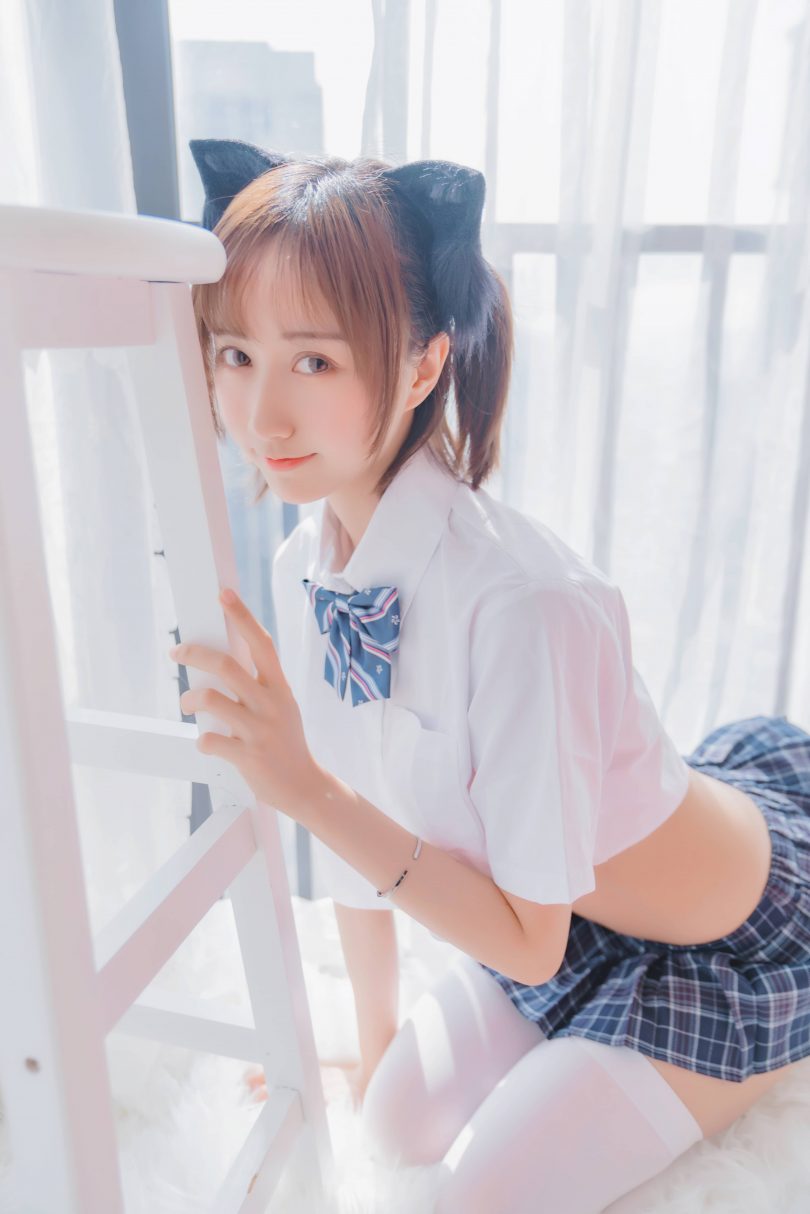 木棉棉OwO cos作品 | 木棉棉OwO_怀中猫cosplay [68P-1.05GB]