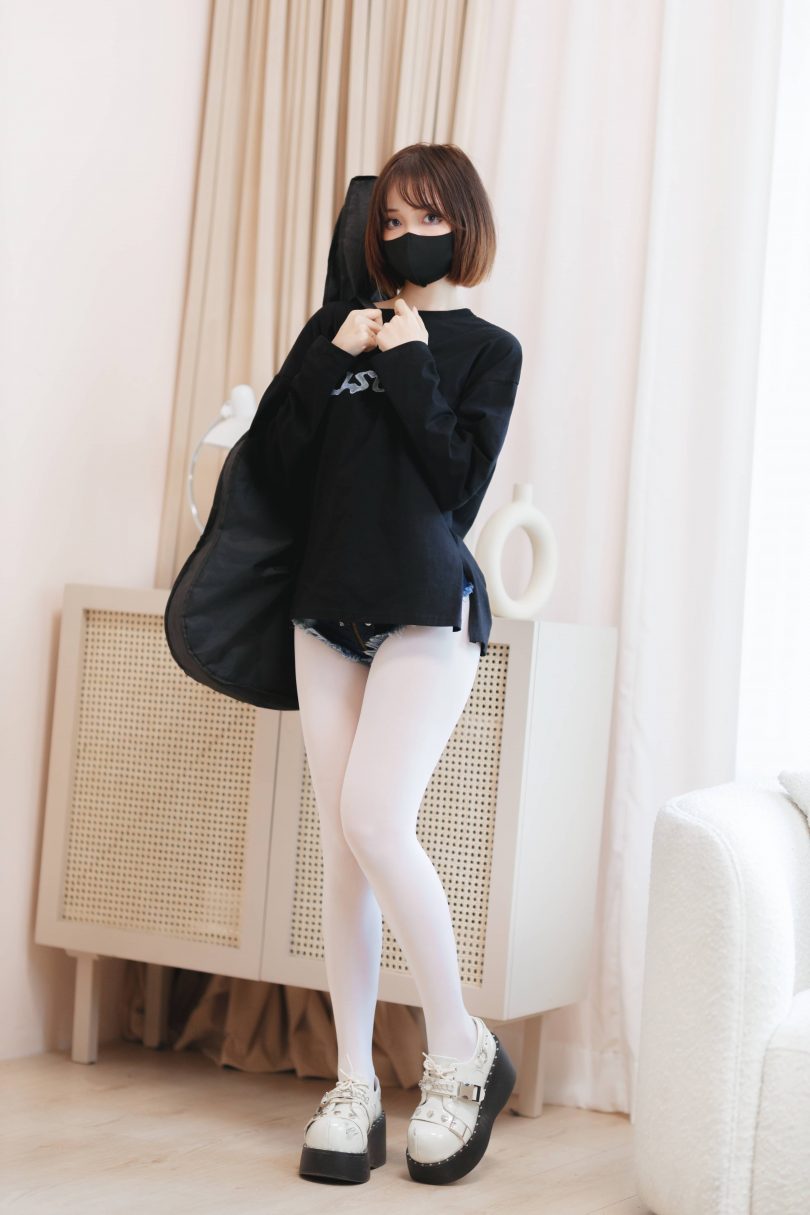 洛桑w伊梓cos作品 | 洛桑w伊梓_口罩少女·升玖老师cos [38P-406MB]