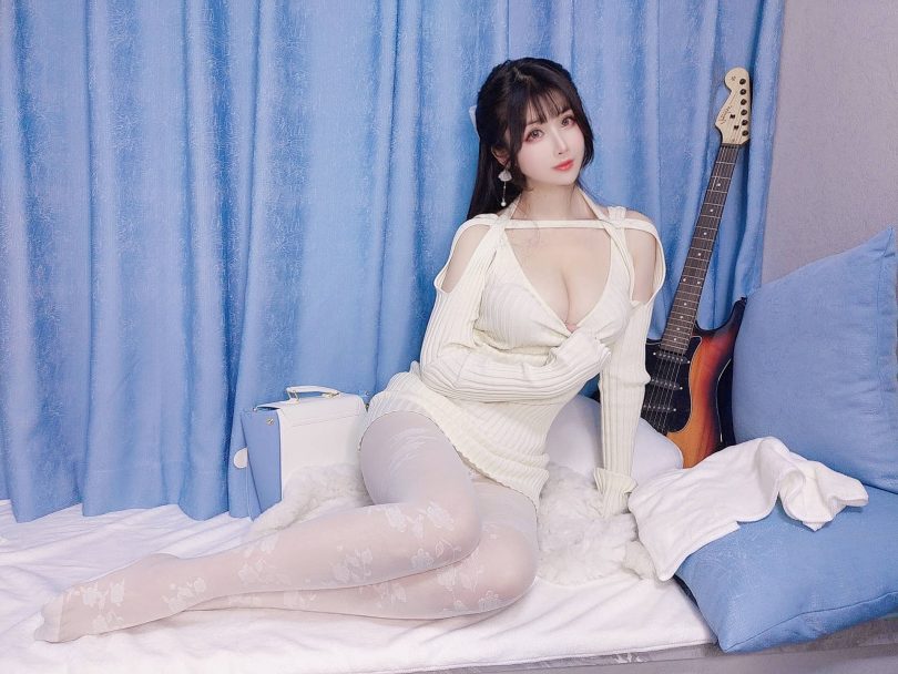 rioko凉凉子_吉他姐姐 | rioko凉凉子_吉他姐姐·元宵节特辑cos [25P3V-169MB]