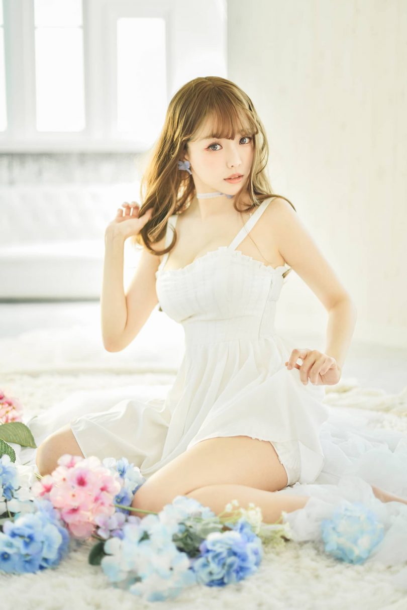 ElyEE子_连衣裙cos系列 | ElyEE子_White Dress·白色连衣裙cos作品 [22P-27MB]