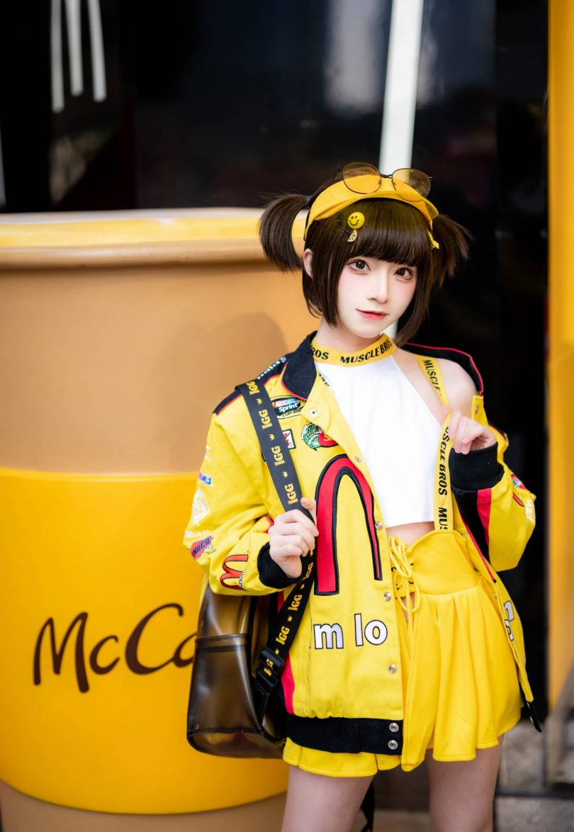 Kitaro_绮太郎cos麦当劳女孩 | Kitaro绮太郎_麦当劳女孩cosplay作品 [17P-79MB]