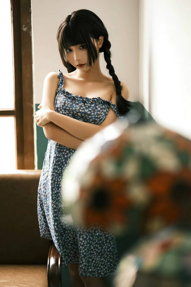 蠢沫沫_往事回忆cos | 蠢沫沫_往事回忆·吊带碎花裙cos作品 [20P-227MB]