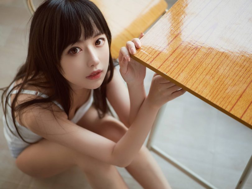 Shika小鹿鹿cos羽鸟 | Shika小鹿鹿_羽鸟·白色小背心cos作品 [20P-233MB]