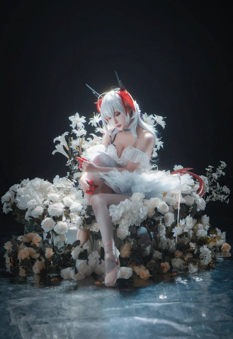 铁板烧鬼舞w cos W | 铁板烧鬼舞w_明日方舟·W 芭蕾cos作品 [18P-153MB]