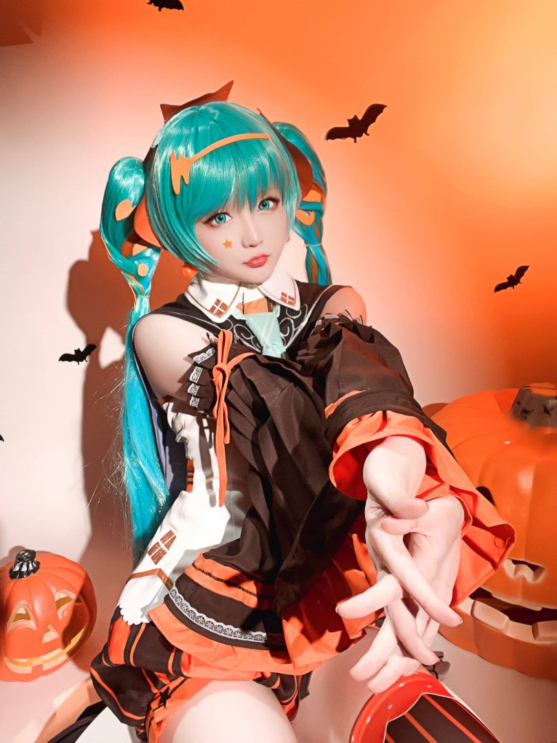 星之迟迟cos初音未来 | 星之迟迟_万圣节MIKU·初音未来cos [53P-319MB]