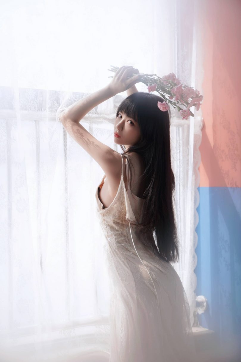 Shika小鹿鹿cos_西瓜寫真 | Shika小鹿鹿_西瓜寫真·吊带裙cos [18P-36MB]