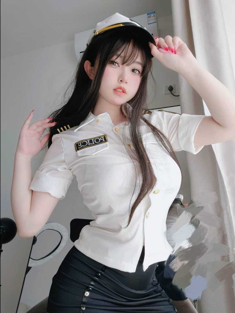 女主K cos女警 | 女主K_制服诱惑·新任部下cos作品 [103P-736MB]