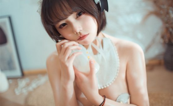 七月喵子双手挡腿壁纸 2023最新图片包合集预览