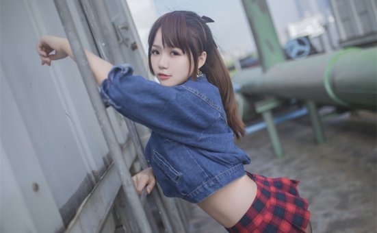 Yoko宅夏红色格子鉴赏 英姿飒爽的酷女孩美翻了