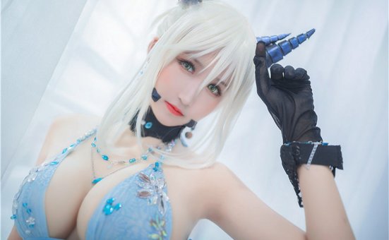 揭开三度_69的神秘面纱，温泉美人鱼的魔幻之美