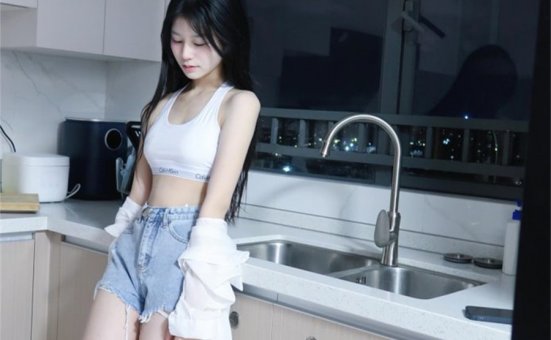 陈不凡超甜微密精选图片全览,糖果女神强势崛起!