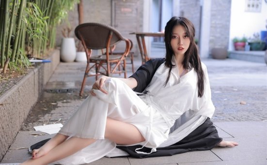 玥儿玥er个人简介,积极向上的微笑仙女