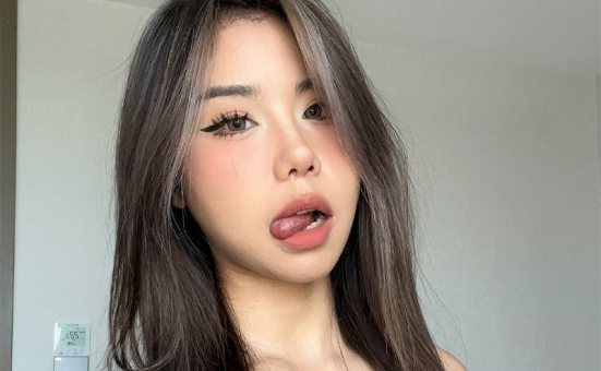 黑闰润是干嘛的，她的微密里面有什么