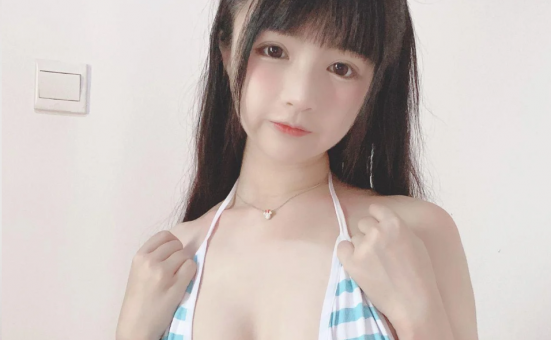 桜井宁宁(樱井宁宁)《蓝白条》,精品摄影作品赏析