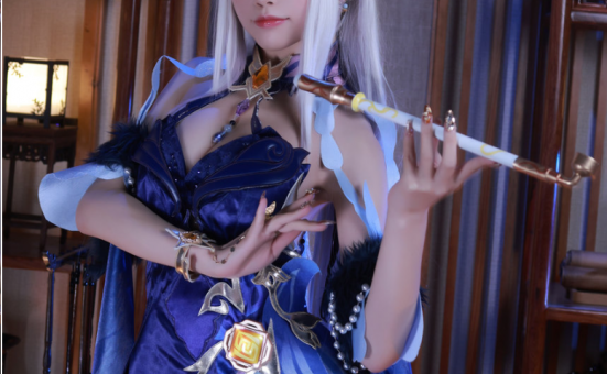 水淼aqua的第132期作品《凝光》赏析