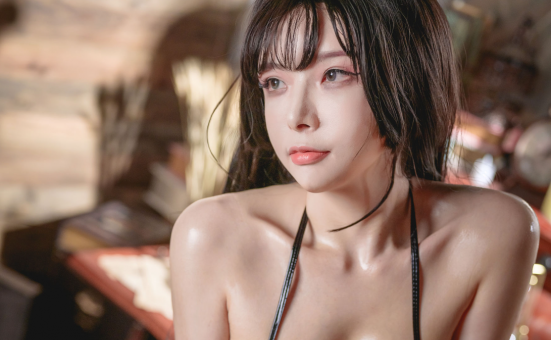 秋和柯基抹油图是那一个？