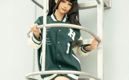 独特魅力尽显！蠢沫沫《棒球女孩》英姿飒爽的运动少女