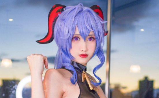 美丽温柔的kaya萱演绎的《甘雨》角色让你感受和平之美!