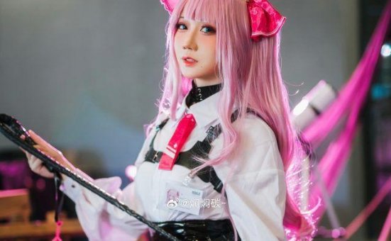 焖焖碳崭露头角：《胜利女神：妮姬》角色扮演火爆全场！