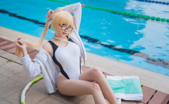 瓜希酱 cos 作品 | coser@瓜希酱 cos “泳装版”圣女贞德