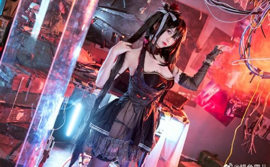 鳗鱼霏儿cos图集 |  鳗鱼霏儿在《碧蓝航线》cos大凤