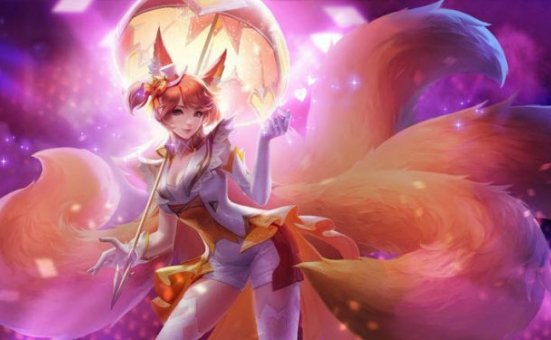 台湾coser@蕾菈Laira化身《传说对决》中的“九尾狐”莉莉安Liliana