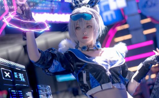 [崩坏：星穹铁道]w百合欧皇子w cos银狼，帅气黑客的迷人魅力