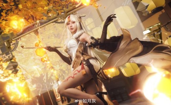 如月灰cos《原神》凝光,美丽如璃月绽放迷人魅力