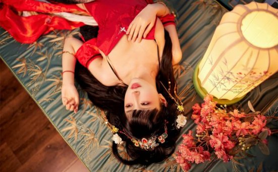 从《碧蓝航线》到现实：Shika小鹿鹿的“逸仙”同人凤冠霞帔之美