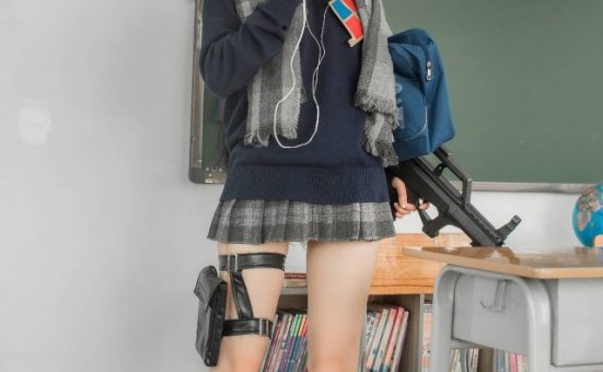 纯白毕业季的毛衣JK：coser izumi泉桃子的初恋魔法