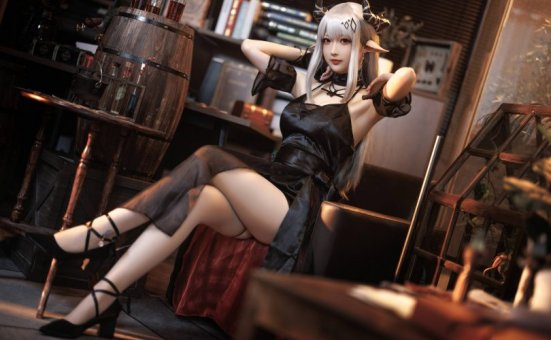 南宫_明日方舟cos系列 | 南宫_明日方舟·泥岩礼服cos作品[21P-301MB]