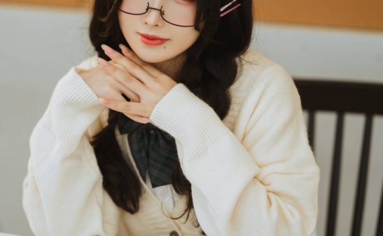 肉扣热热子cos作品 | rioko凉凉子_关于青梅竹马是痴女cos图包 [94P5V-1.32GB]