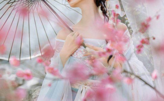 紫氯氯cos古典美女 | 紫氯氯_二月梅花·古典美女cos作品 [18P-87MB]