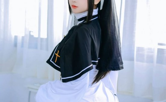 日奈娇cos修女 | 椎名莜(日奈娇)_圣洁修女·白色丝袜cos [110P-1.29GB]