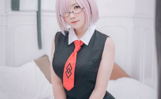 是本末末个人资料介绍及COS作品合集